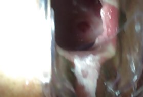 Bionda matura prende nella sua vagina un dildo gigante da un amico