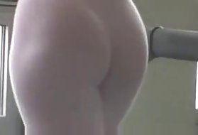 La ragazza e i tipi del suo sesso pubblico