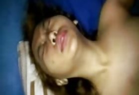 Il cazzo di uomo diventa elegante sesso orale e gode di diventare alto