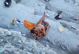 Due hot lesbiche si leccano appassionatamente le fiche degli altri